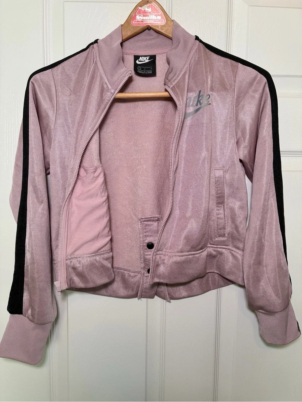 Nike 🟣 Girls Size Large NSW Icon Jacket in Plum Chalk with Black Stripes